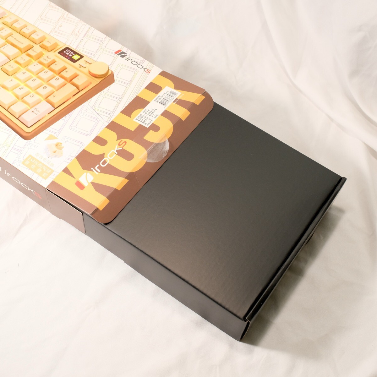 irocks K85R 外包裝和內盒