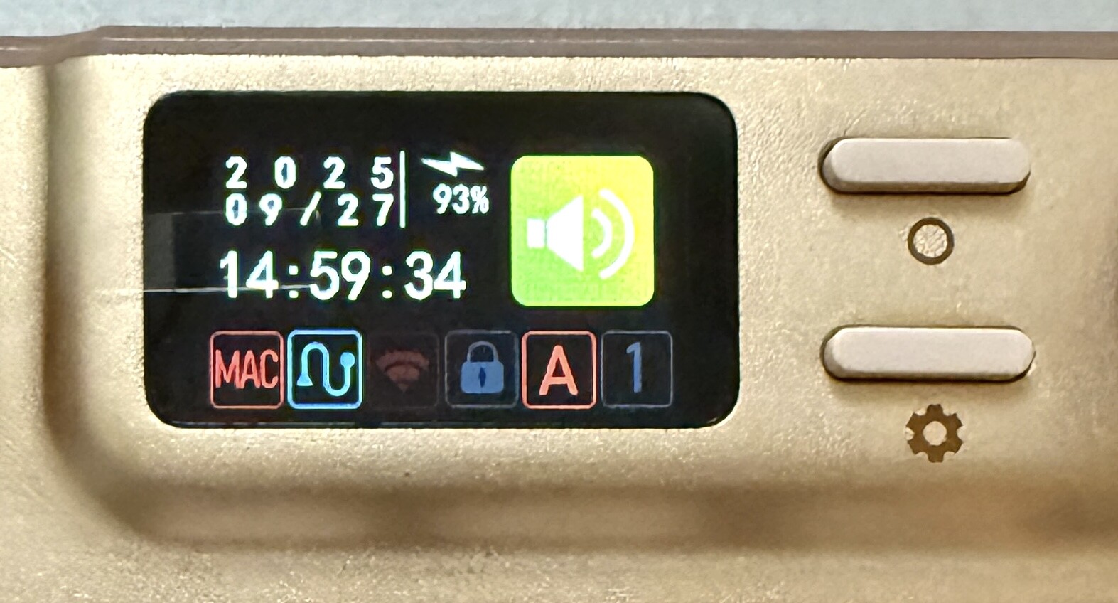 irocks K85R 小螢幕預設封面