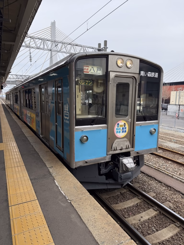 從JR青森站可以搭青森鐵道前往淺蟲溫泉