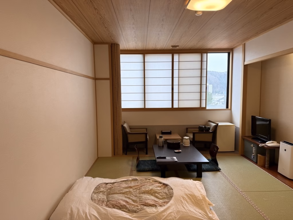 淺蟲溫泉 秋田屋飯店 和式房間樣子