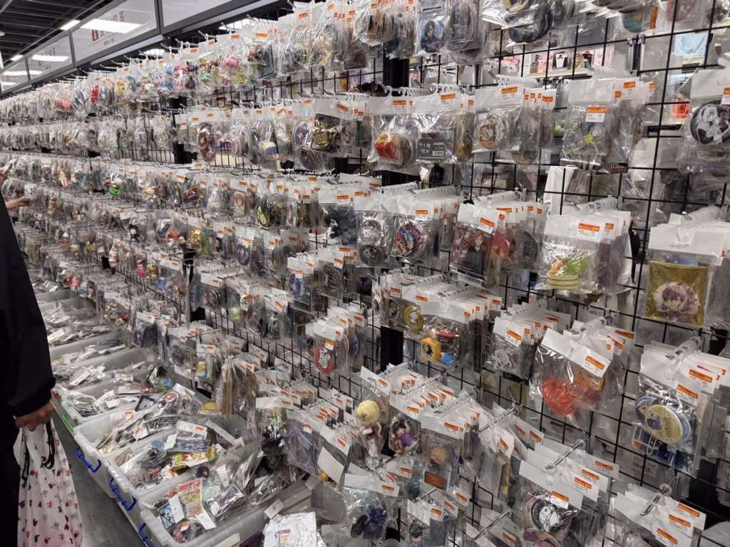 Hobby OFF台北K區地下街店的扭蛋牆