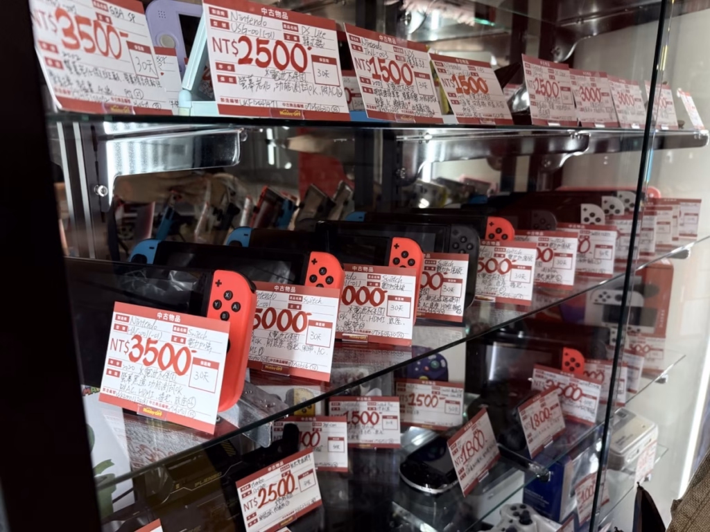 Hobby OFF台北K區地下街店的二手電玩主機