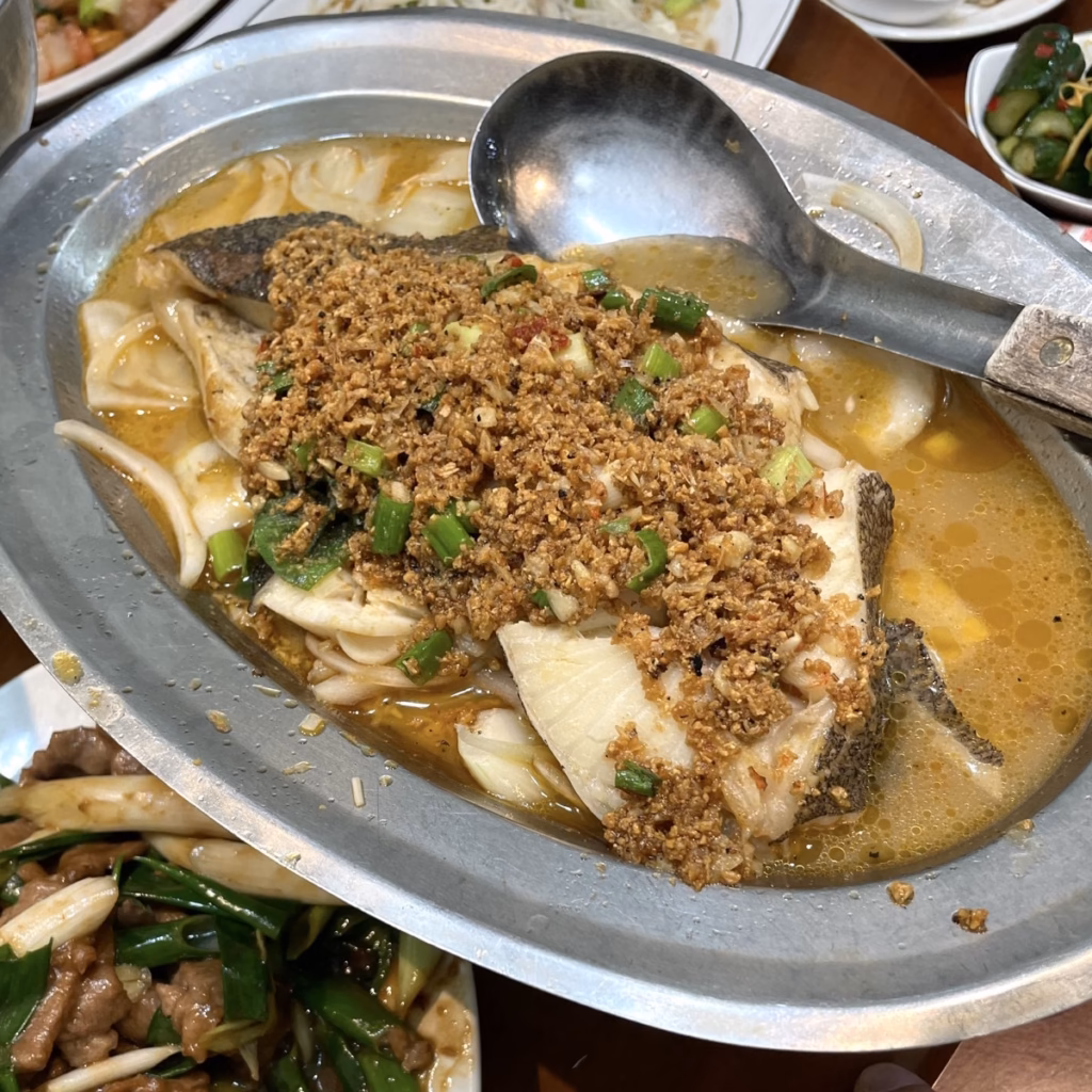基隆小峨嵋川菜館-豆酥鱈魚